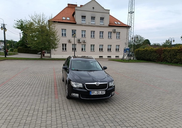 Skoda Superb cena 36900 przebieg: 199700, rok produkcji 2011 z Choszczno małe 154